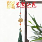 Artistic DIY Green Sandalwood Fragrance Pouch Vintage Carved Aromatherapy Diffuser Mobile Phone Bag Hanging Ornament - Image 3