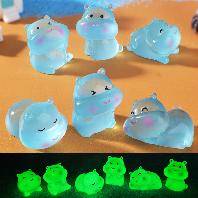 O1CN01oP0OUz1p0zsgEEVie_2218205945299-0-cib.jpg Customizable Decorative Ornaments Cartoon Hippo Night Light Small Figurine Ocean Theme Resin Craft Ideal for Aquarium Decor - Image 1