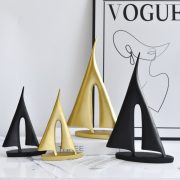 Customizable Decorative Resin Ornament Simple Creative Sailboat Design Ideal for Living Room Home Decoration Premium Feel - Image 2