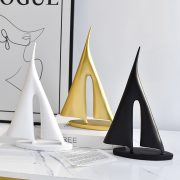 Customizable Decorative Resin Ornament Simple Creative Sailboat Design Ideal for Living Room Home Decoration Premium Feel - Image 3