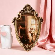 Retro European and American Resin Carved Crown Decorative Picture Frame Wall Hanging Home Decoration Artistic Ornament - Image 3