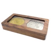 Solid Wood Black Walnut Custom Metal Medal Badge Mini Portable Coin Storage Box Magnetic Version Single Pack Commemorative Coin - Image 4