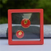 Mao Zedong Portrait Red Memorial Badge Metal Medal 'Serve the People' 3.5cm Transparent Red Box Custom Metal Medal Badge - Image 3