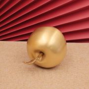 Custom Metal Medal Badge Smooth Surface Brass Apple Design Home Decor Lucky Craftwork for Desktop Wholesale - Image 3